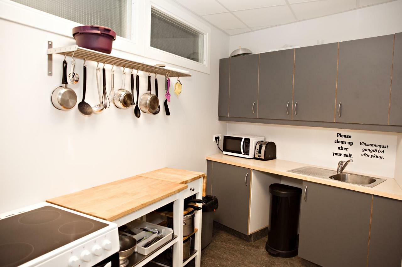 Puffin Nest Capsule Hostel Îles Vestmann Extérieur photo